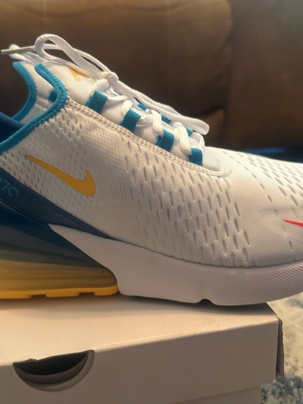 Nike Air Max 270 Box Label in White with Black Text